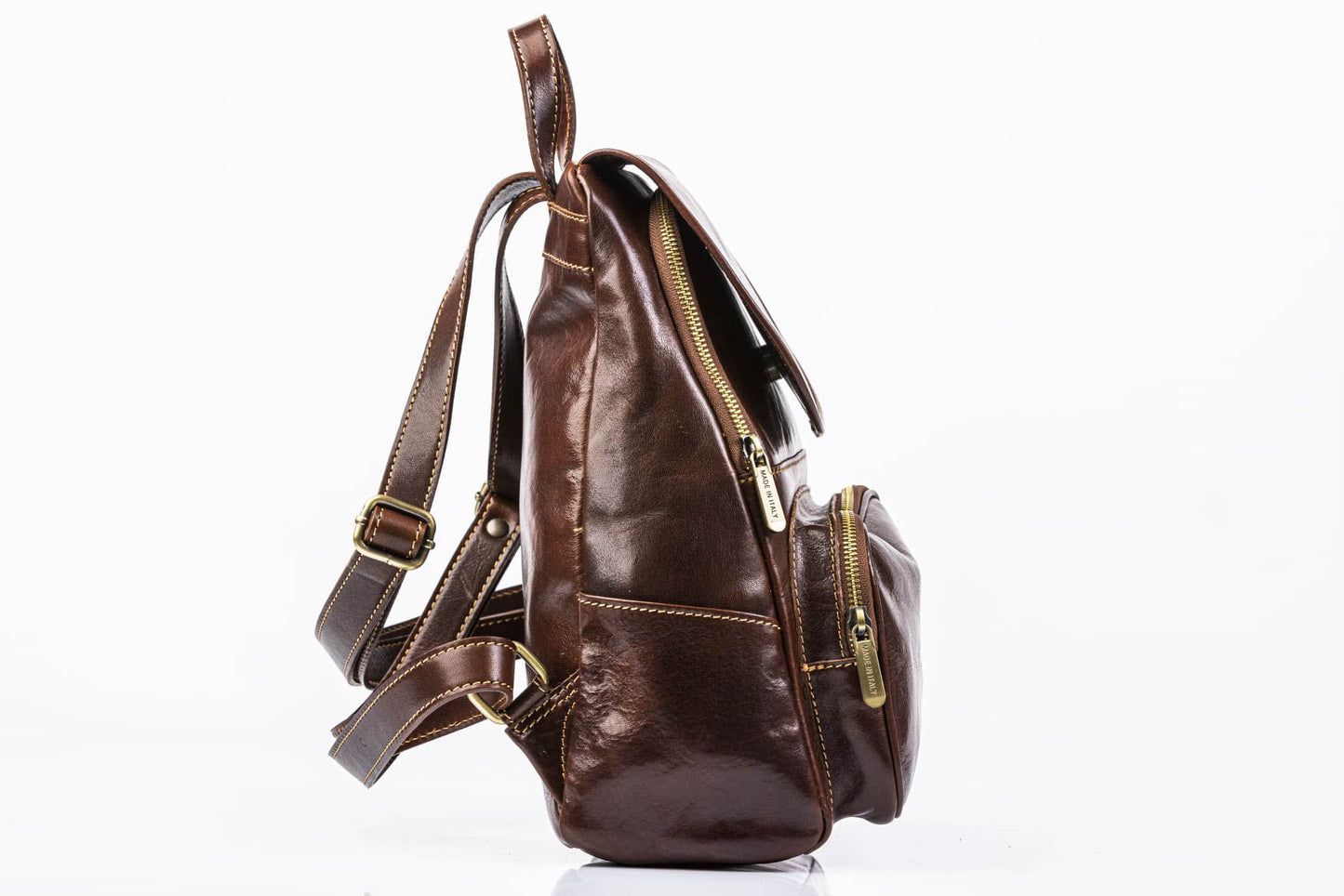 Zaino in cuoio unisex con patella