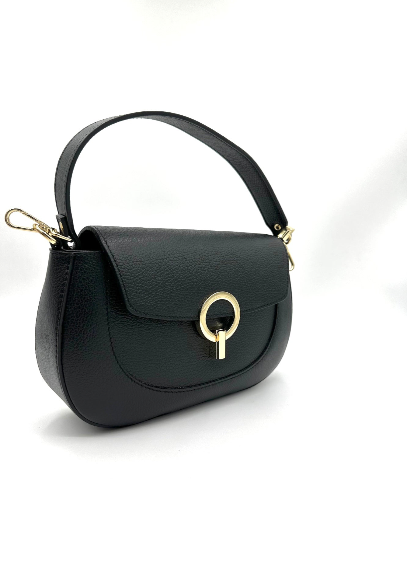 Borsa con patella in pelle martellata