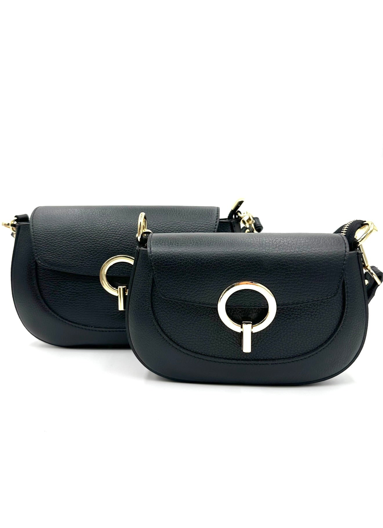 Borsa con patella in pelle martellata