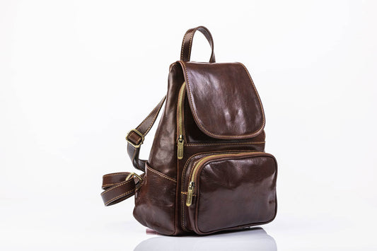 Zaino in cuoio unisex con patella